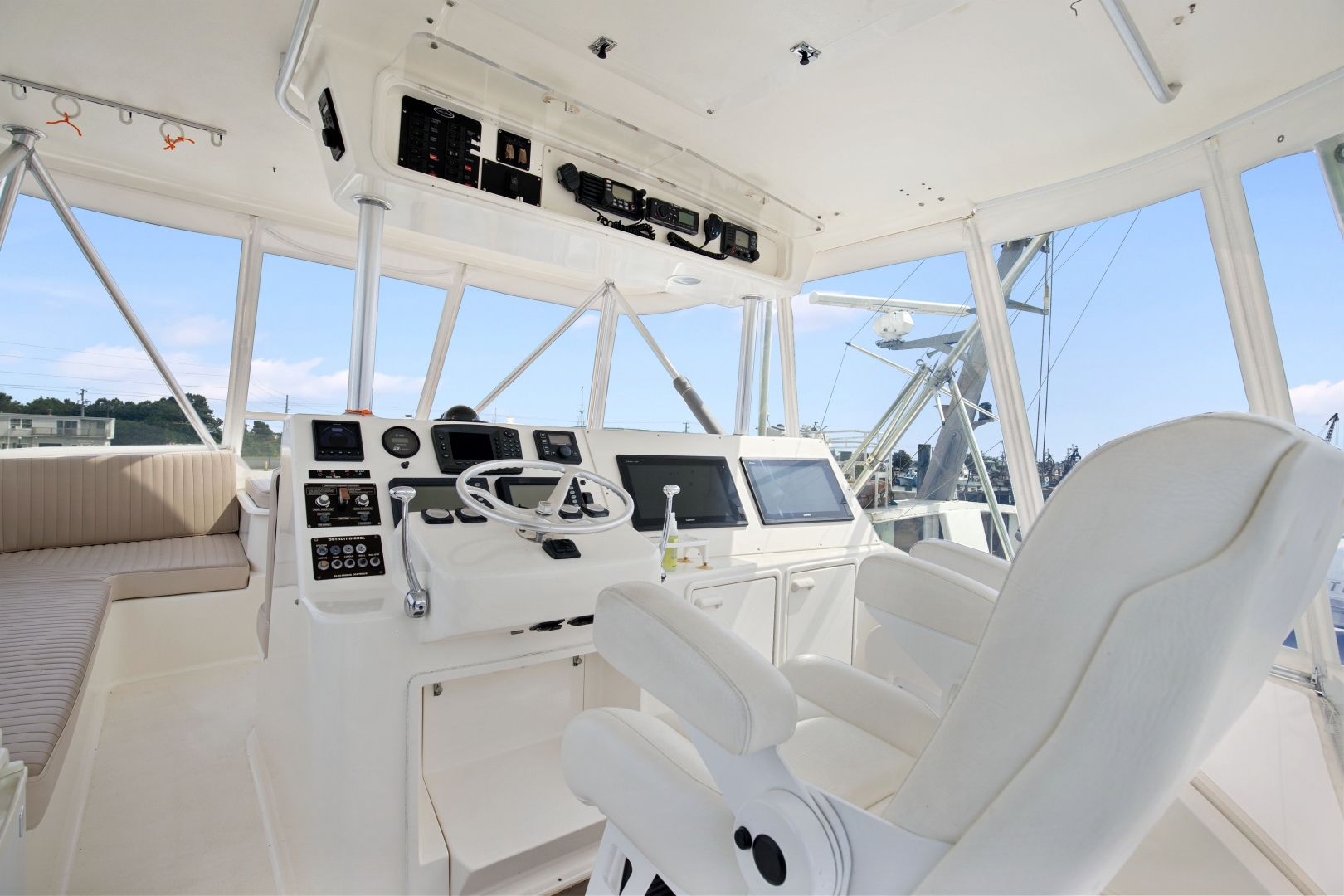 2001 Ocean Yachts 52 SS - Image 7