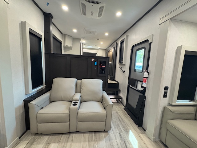 2026 Keystone Alpine 3820FK - Image 13