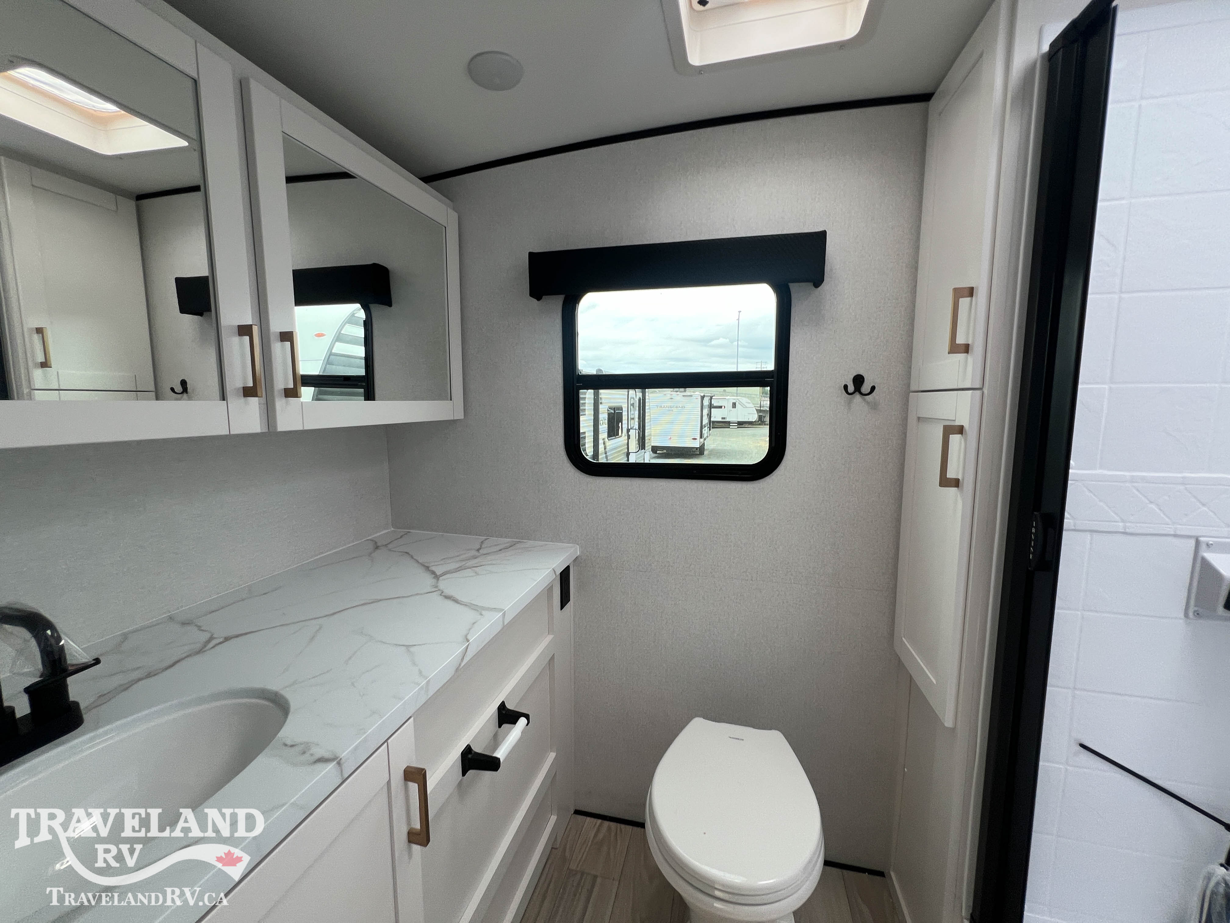 2027 Highland Ridge Range Lite 250RBL - Image 19