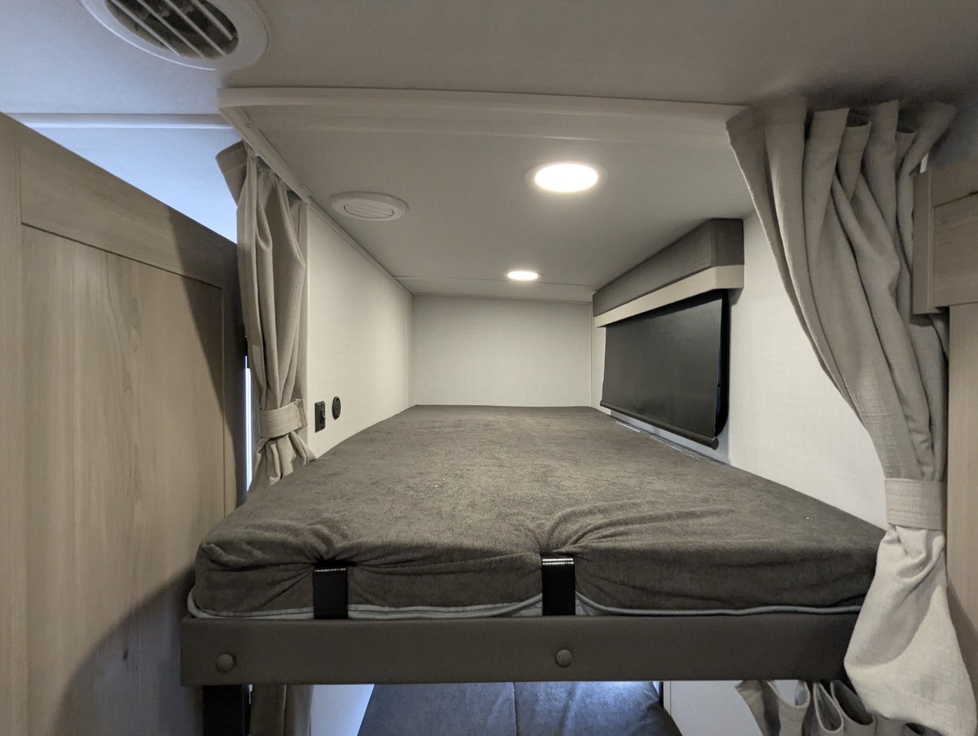 2026 Forest River Rockwood Mini Lite 2520BH - Image 17