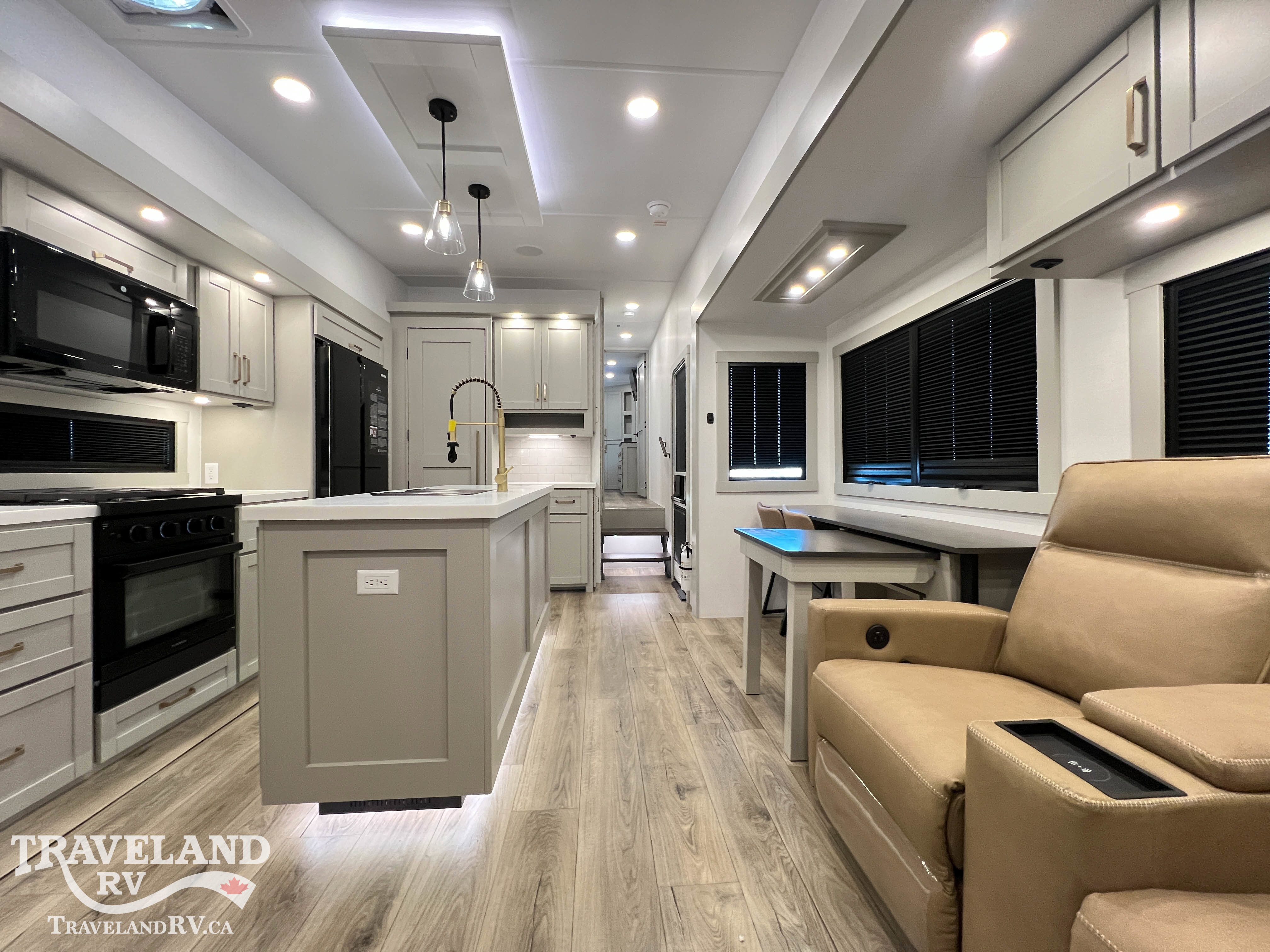 2026 Brinkley RV Model Z 3600 - Image 4