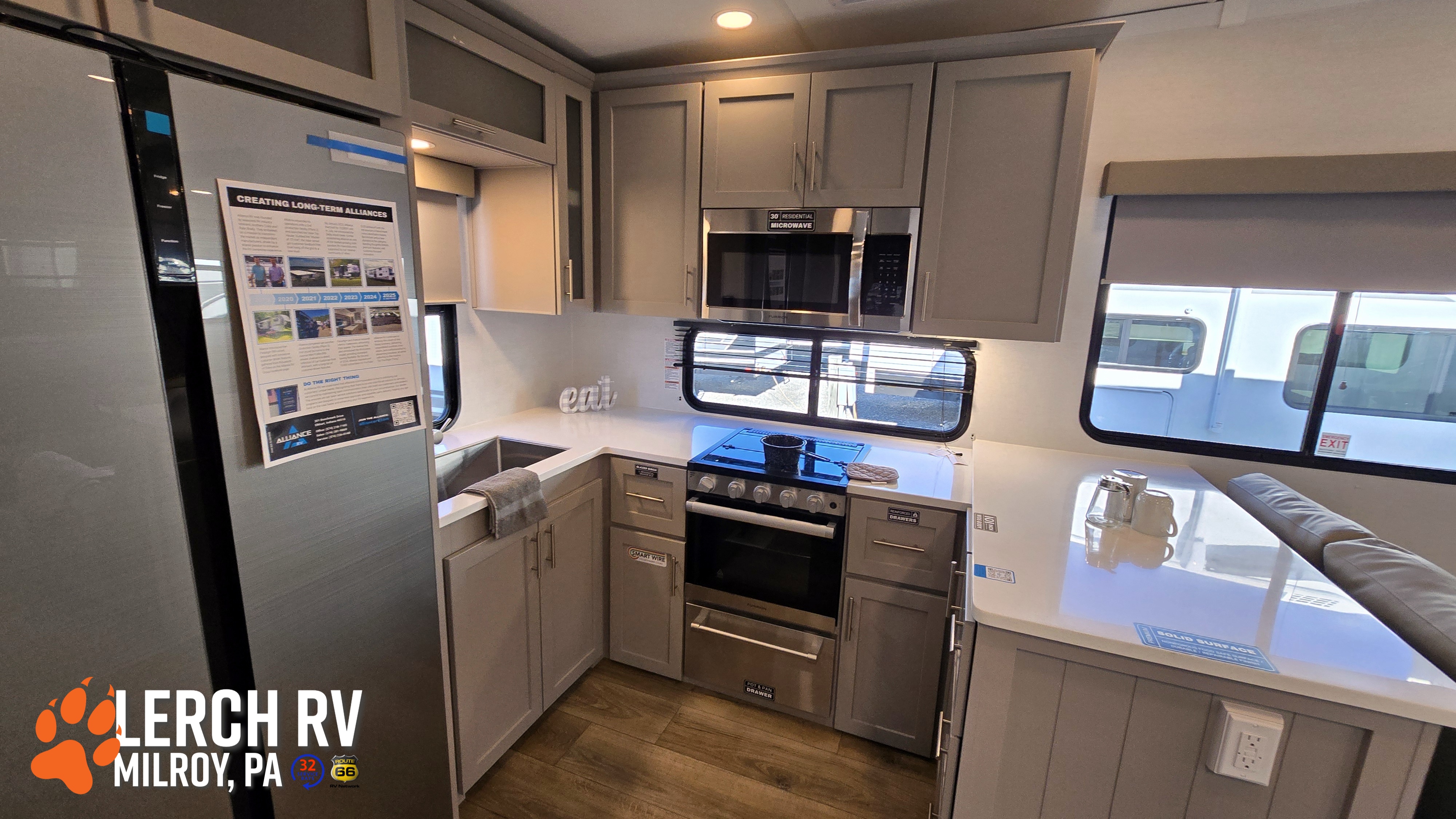 2026 Alliance RV AVENUE 35RKS - Image 13