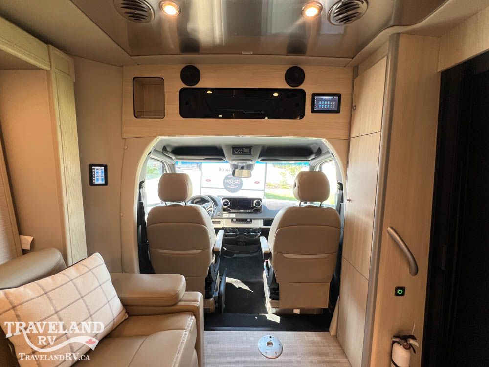 2025 AIRSTREAM ATLAS MURPHY SUITE E1 - Image 15