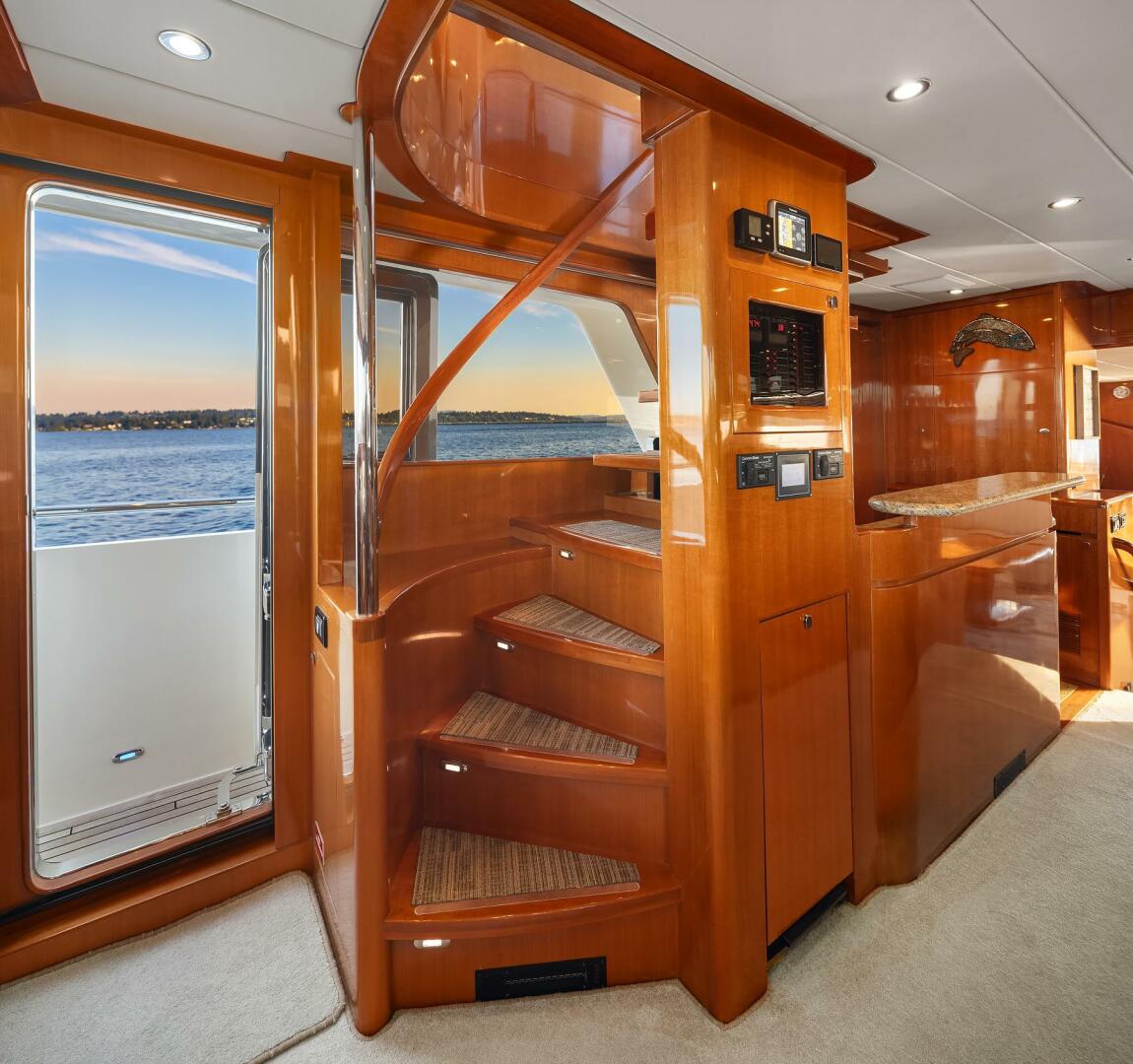 2014 Hampton 720 Skylounge LRC - Image 28