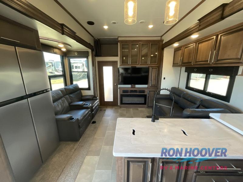 2021 KZRV, LP VENOM 3911TK - Image 4