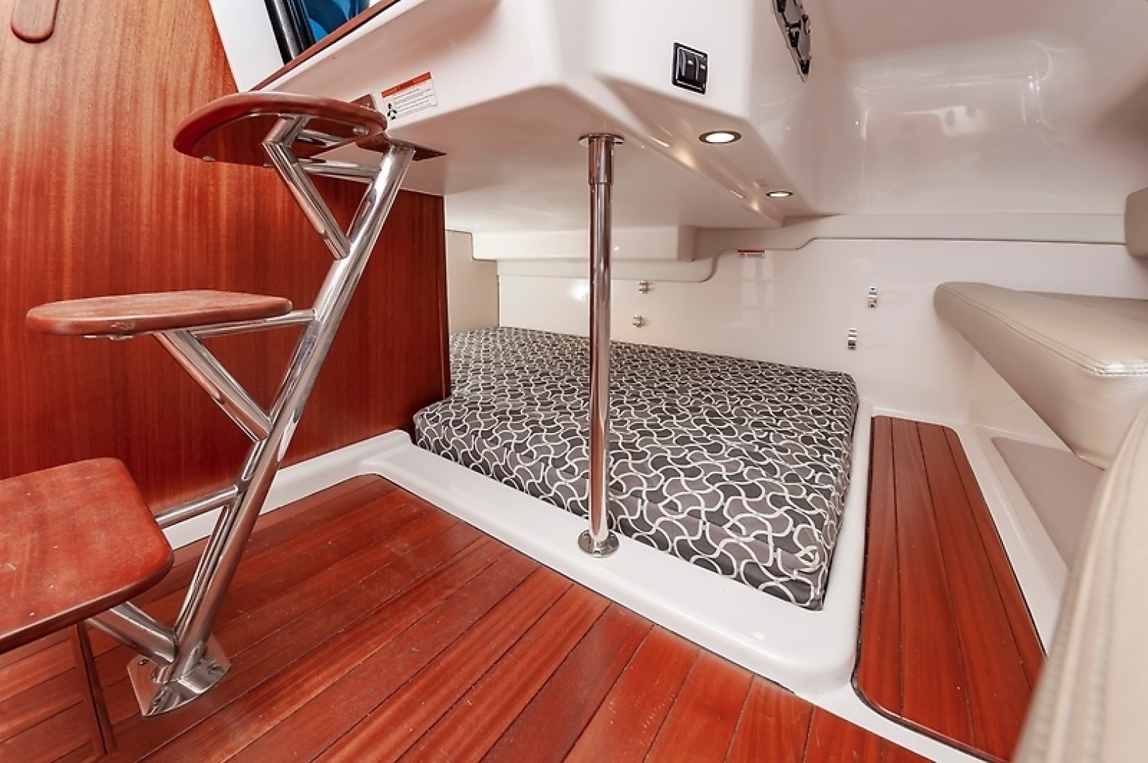 2015 PURSUIT 385 OS Base - Image 35