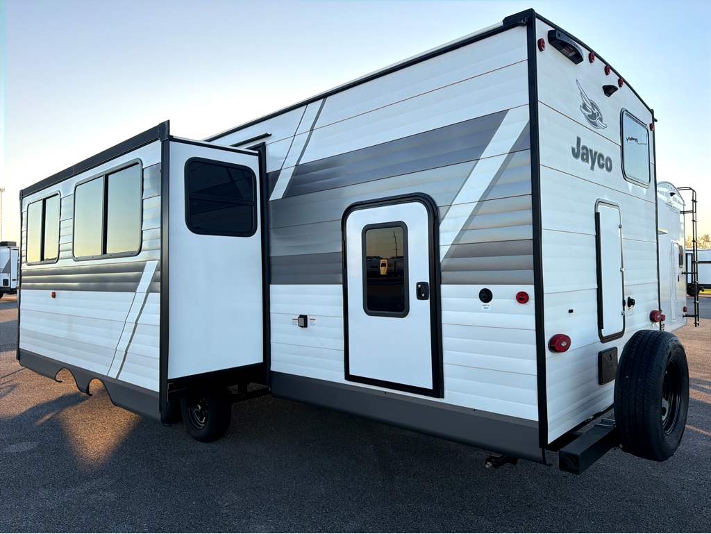 2027 JAYCO JAY FLIGHT 295TBS - Image 5