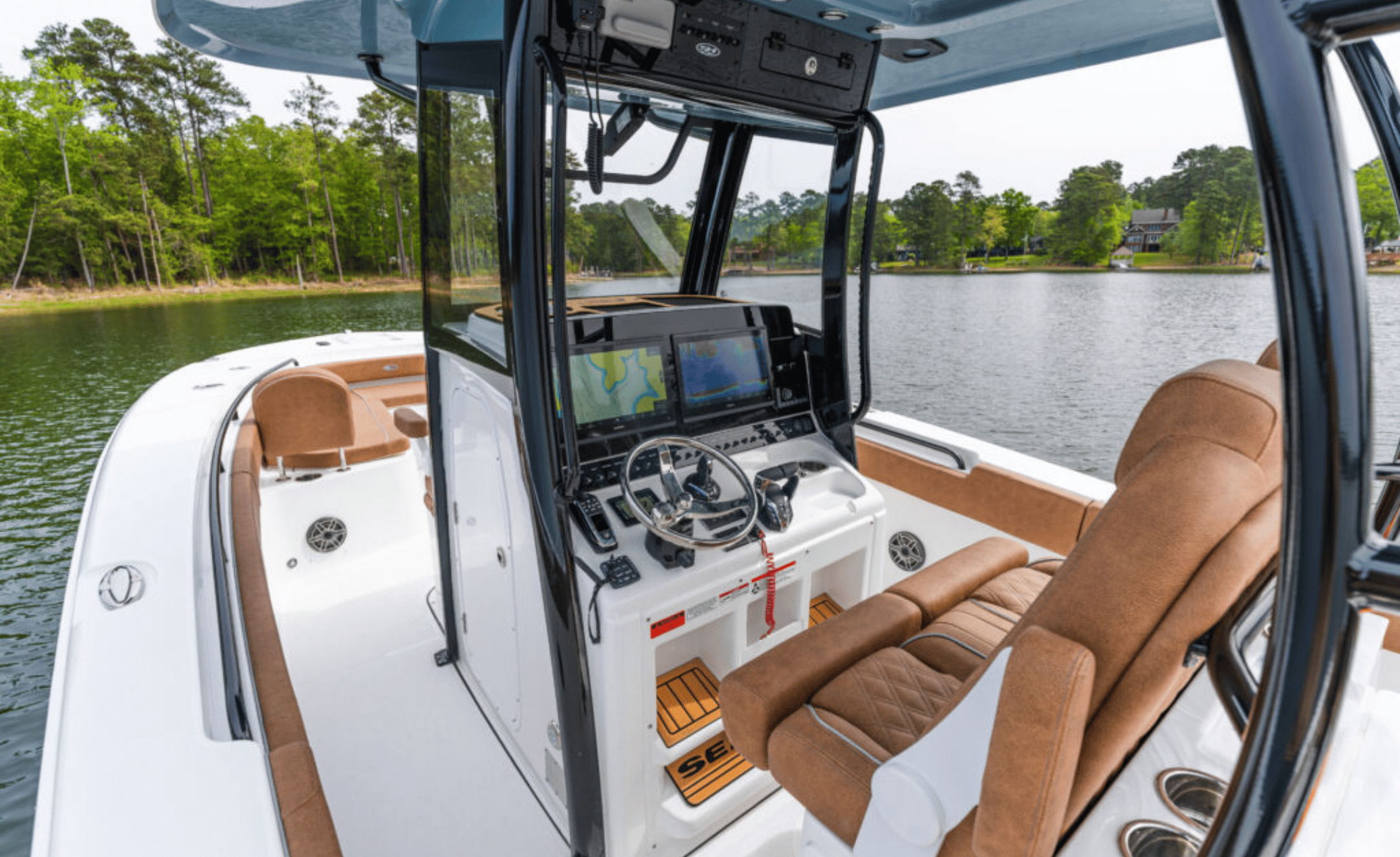 2027 SEA HUNT ULTRA 305SE - Image 20