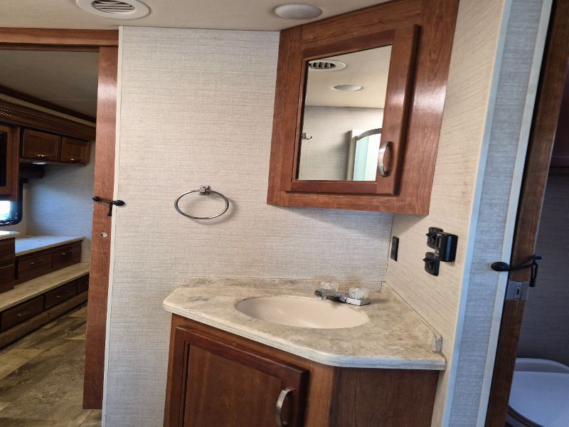 2018 Jayco Seneca 37HJ - Image 16