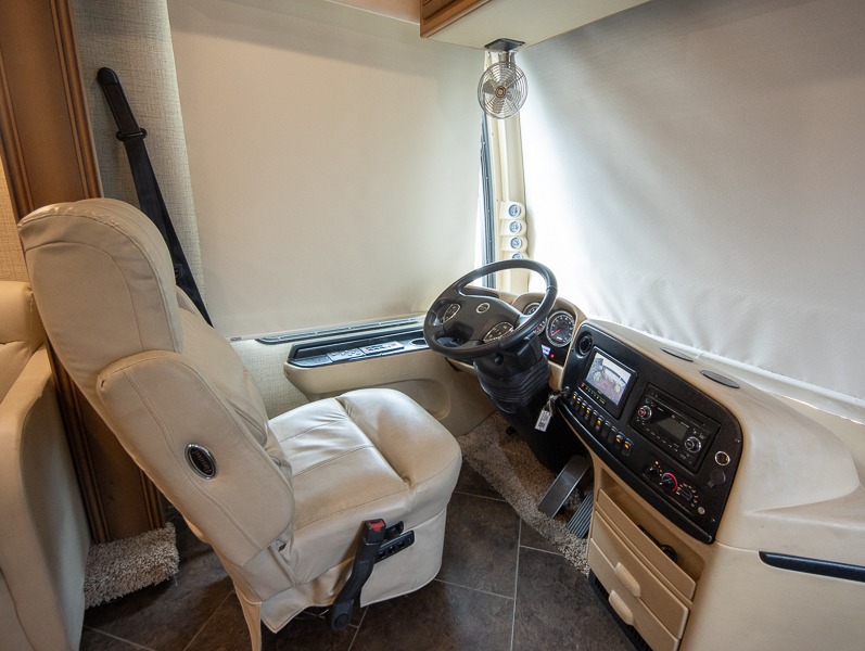 2015 Newmar Ventana 3436 - Image 6