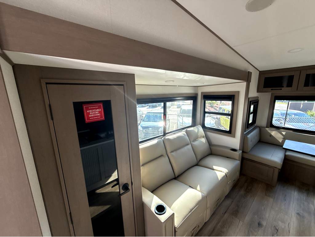 2027 GRAND DESIGN REFLECTION 324MBS - Image 11