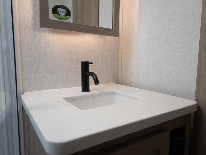 2025 Forest River Rockwood Signature Ultra Lite 8336BH - Image 26