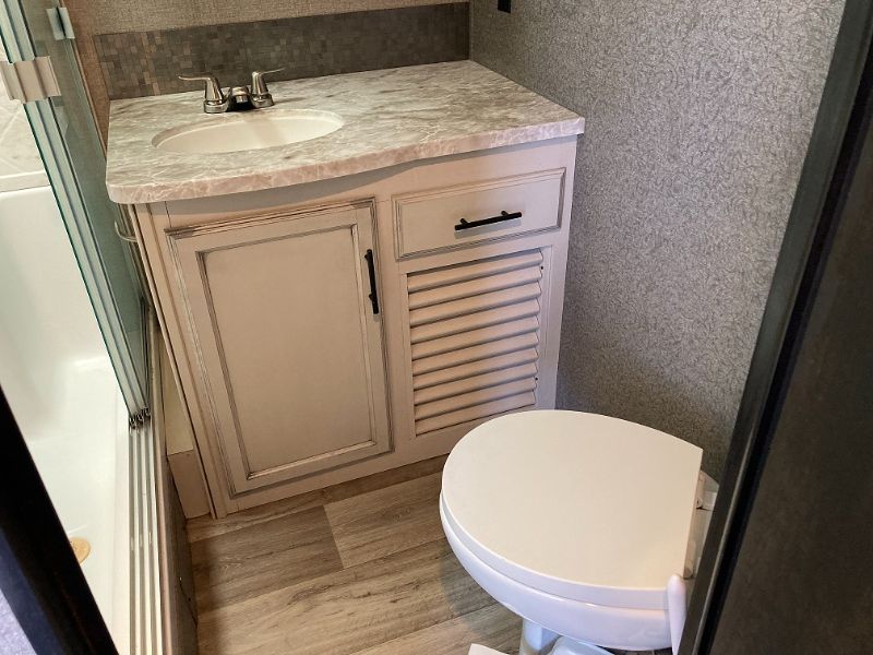 2021 Jayco Eagle 330RSTS - Image 18