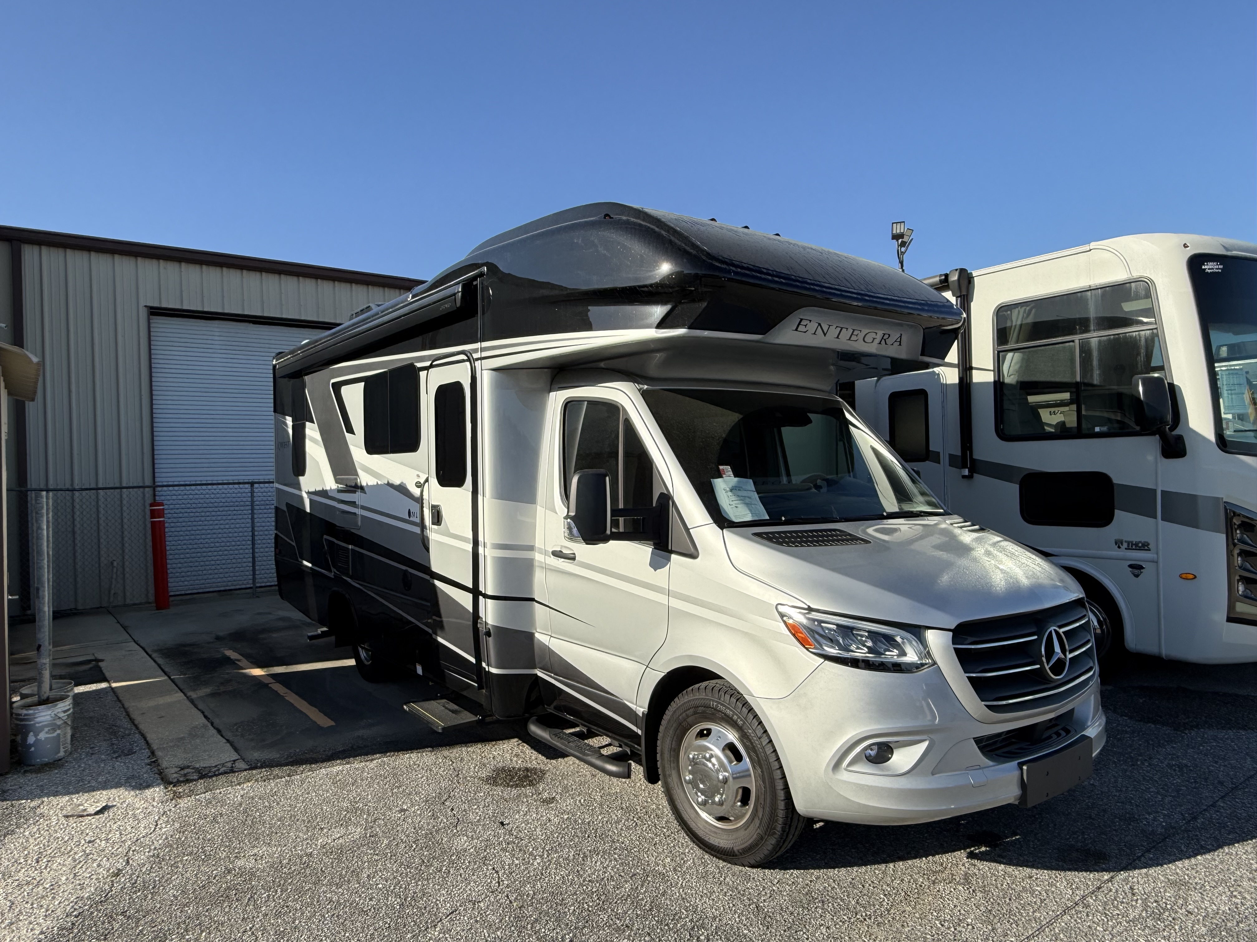 2025 ENTEGRA COACH QWEST 24L - Image 1