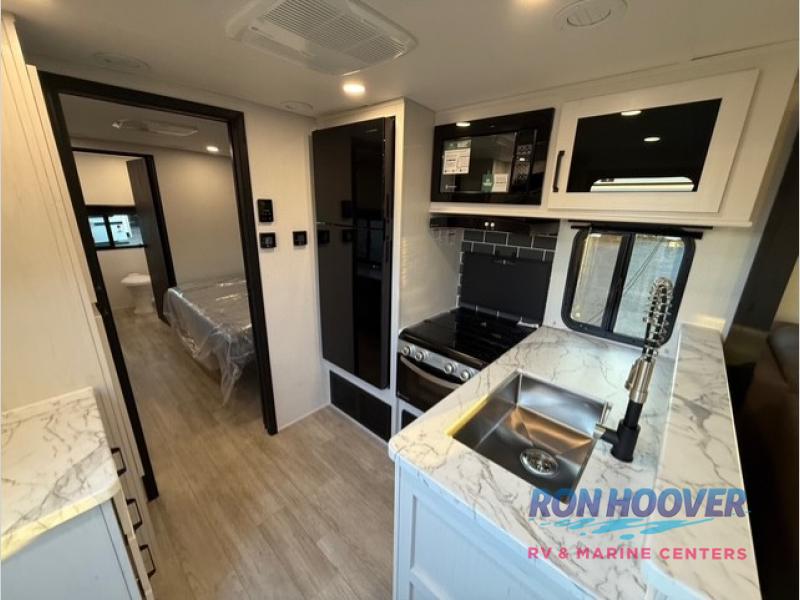 2026 PALOMINO 3300FLBS - Image 7