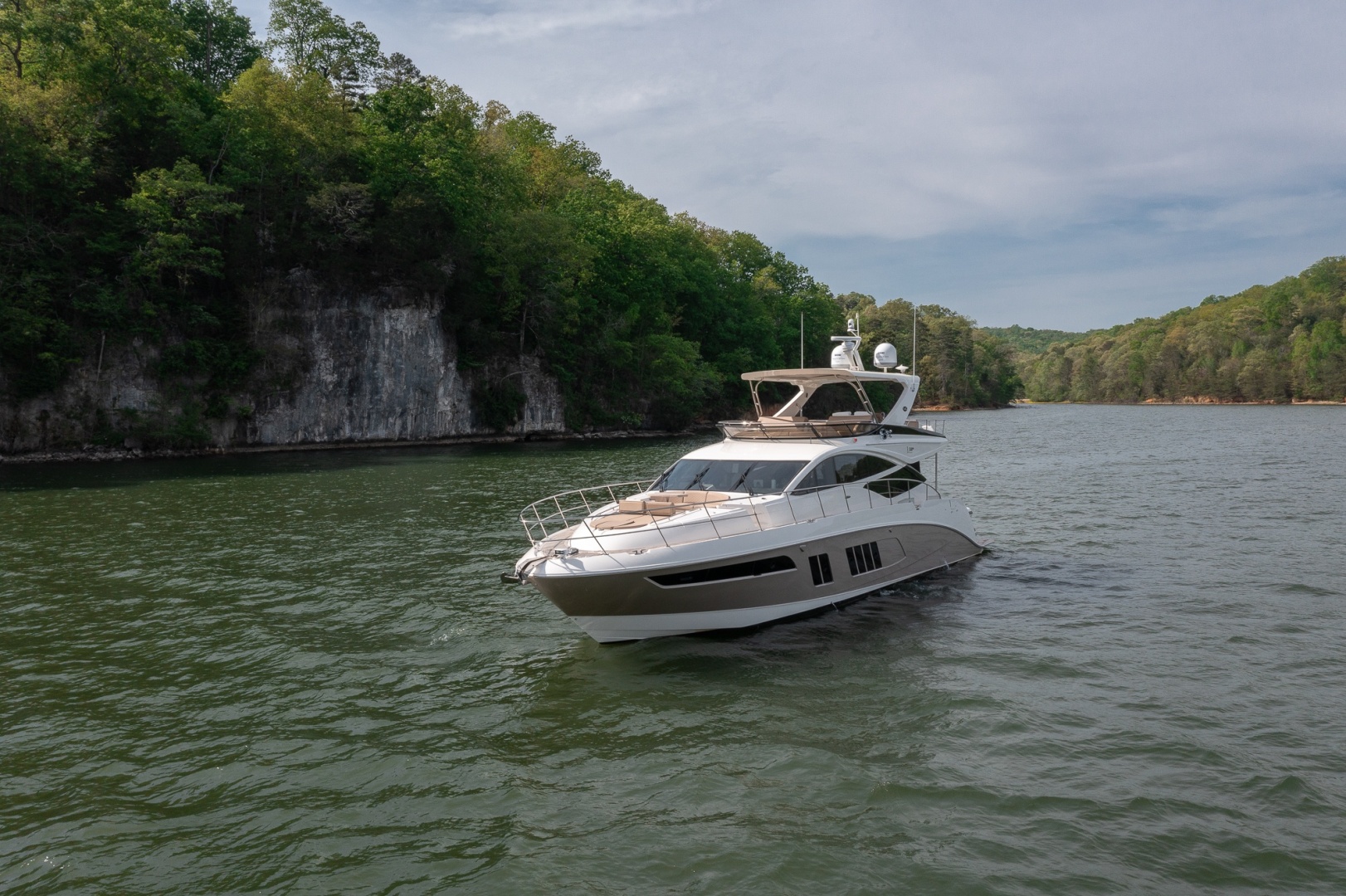 2018 Sea Ray L650 FLY - Image 9