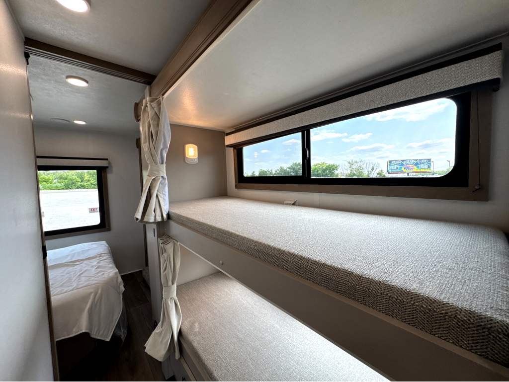 2027 Jayco Redhawk SE 31FF - Image 7