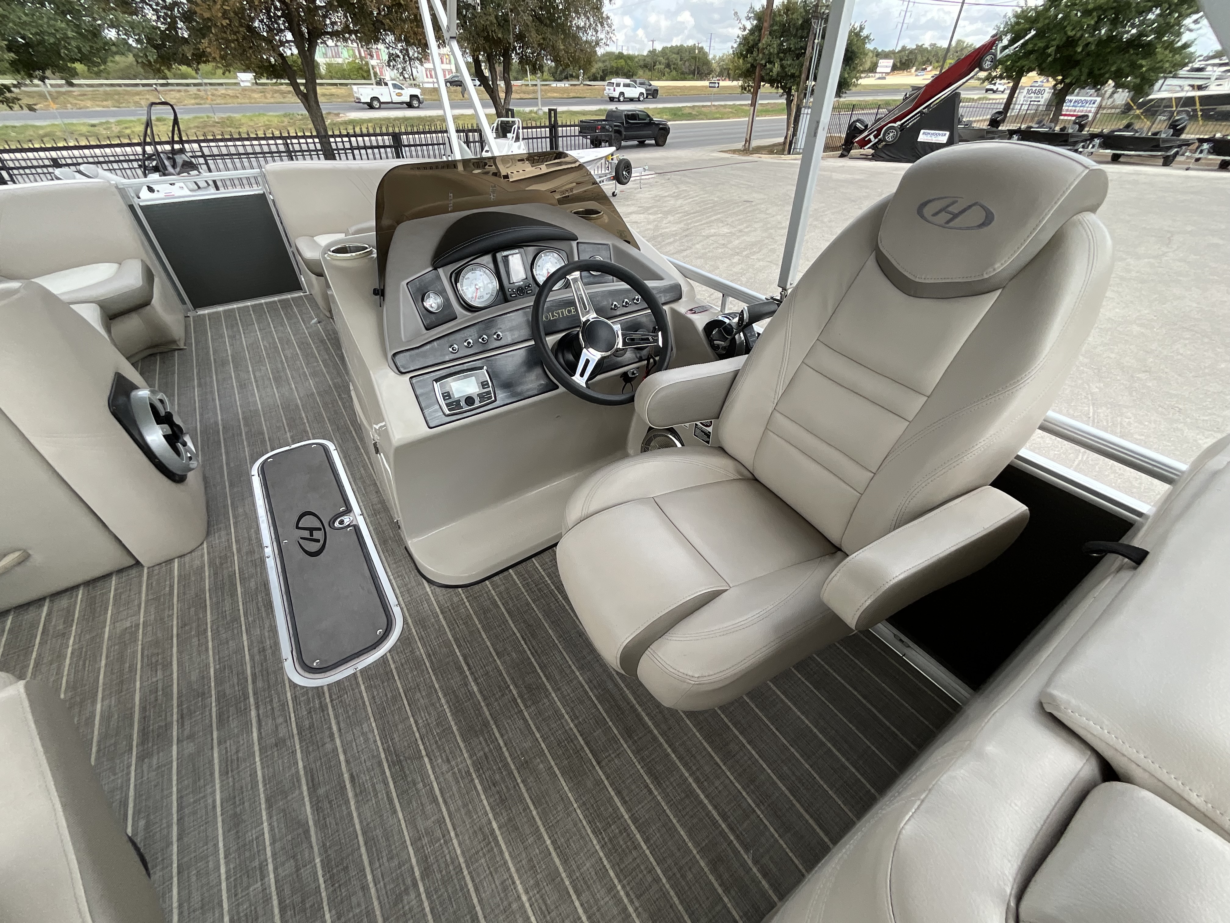 2017 HARRIS 220 SOLSTICE - Image 19