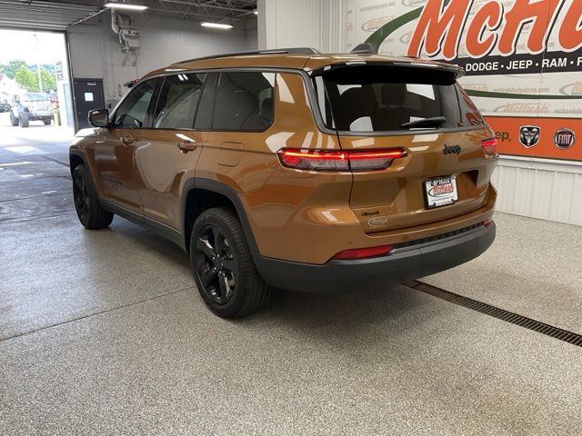 2026 Jeep Grand-Cherokee-L Laredo Altitude 4x4 - Image 11