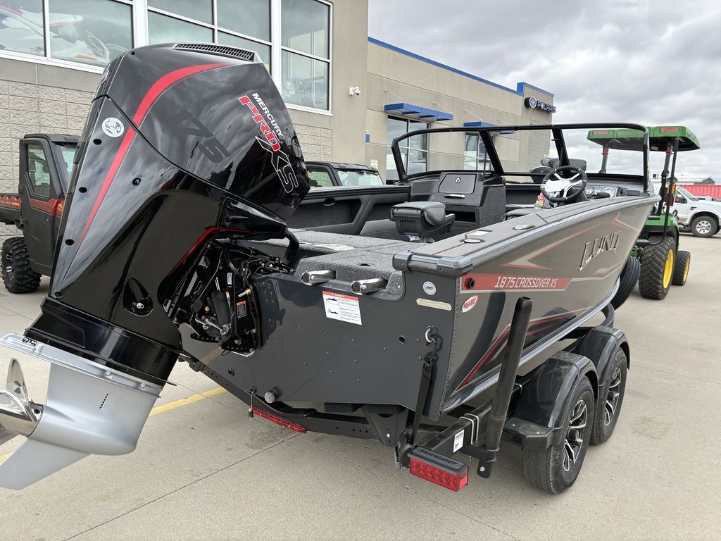 2026 Lund 1875 Crossover XS Sport - Image 5