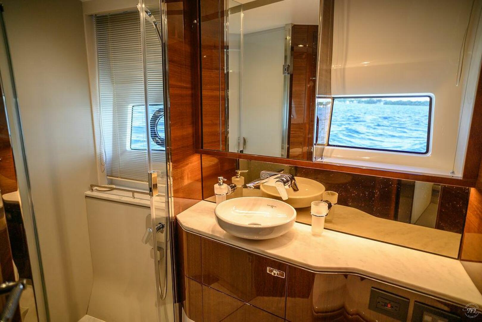 2021 Princess S62 - Image 38