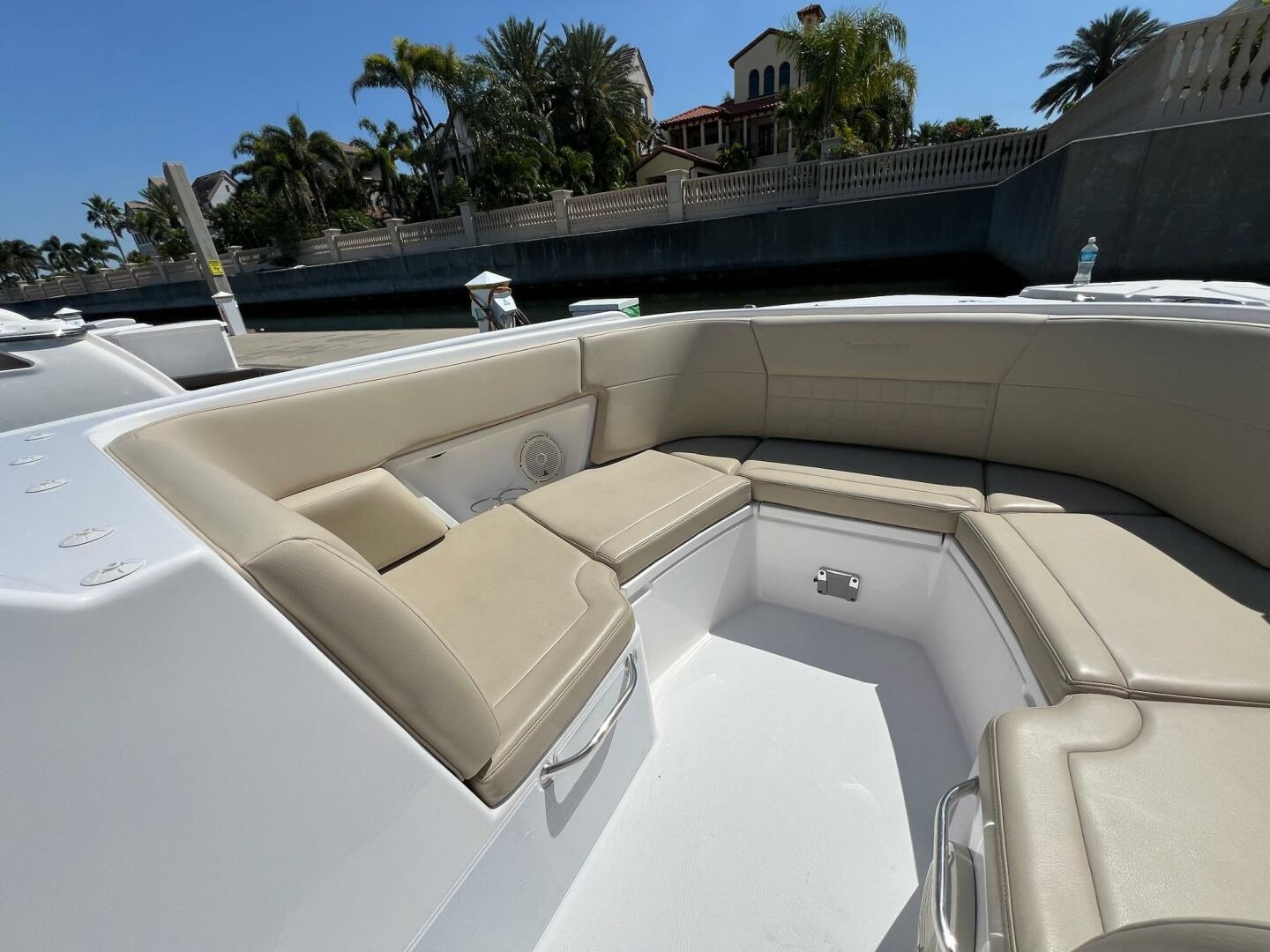 2019 Everglades 340 Dual Console - Image 24