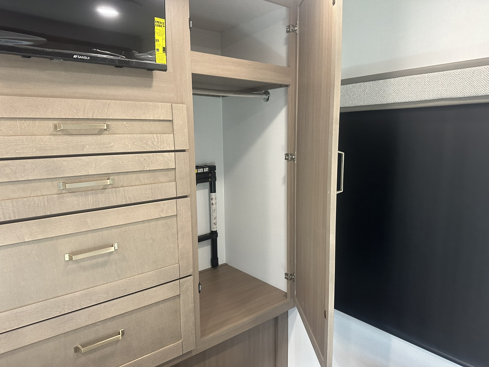 2027 JAYCO GREYHAWK 29MV - Image 39