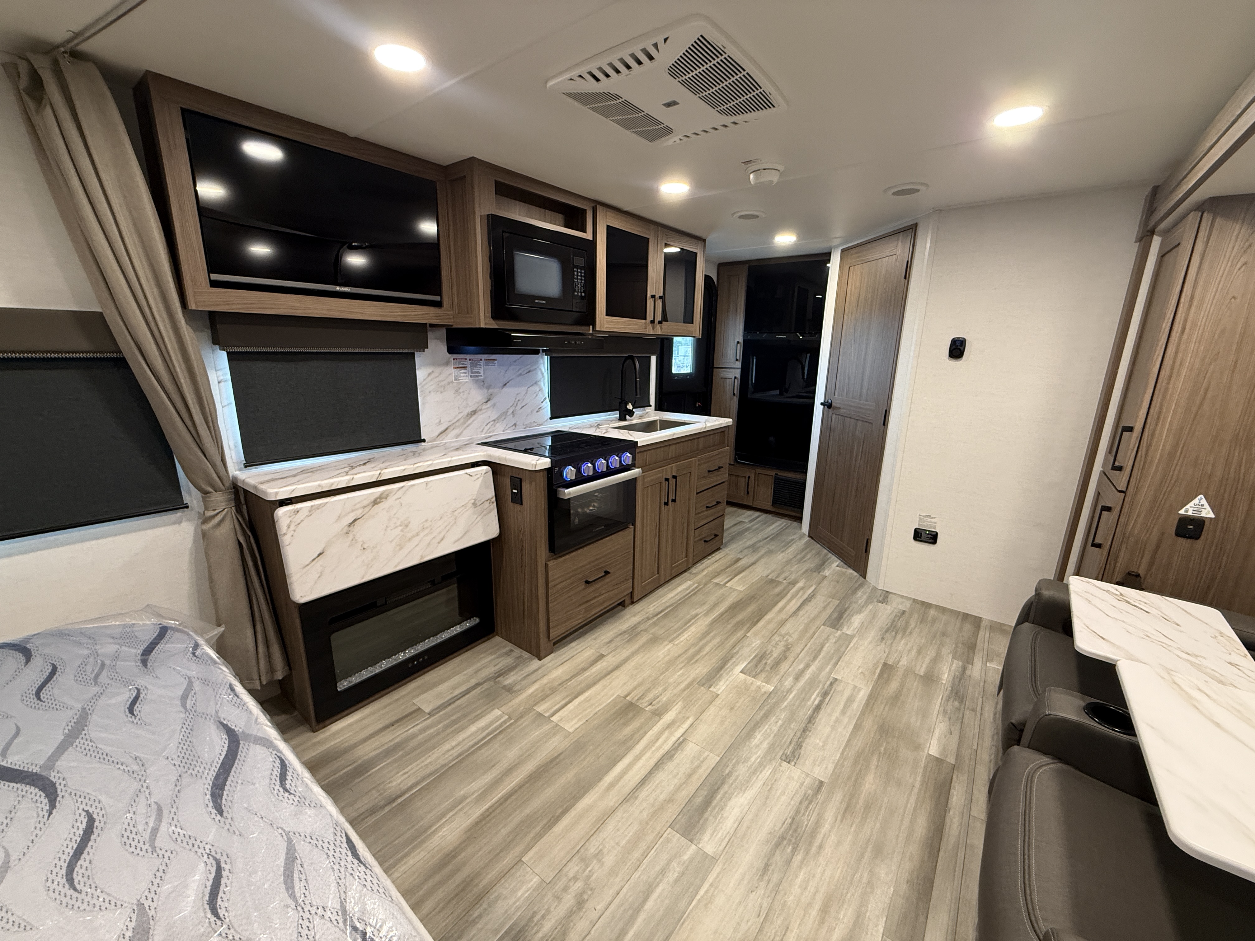 2025 Alliance RV Delta Ultra Lite ML206 - Image 11