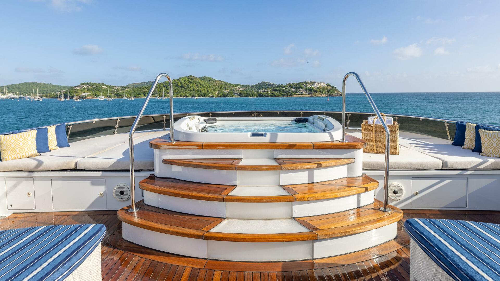 2001 Trinity Yachts Tri-Deck MY - Image 29