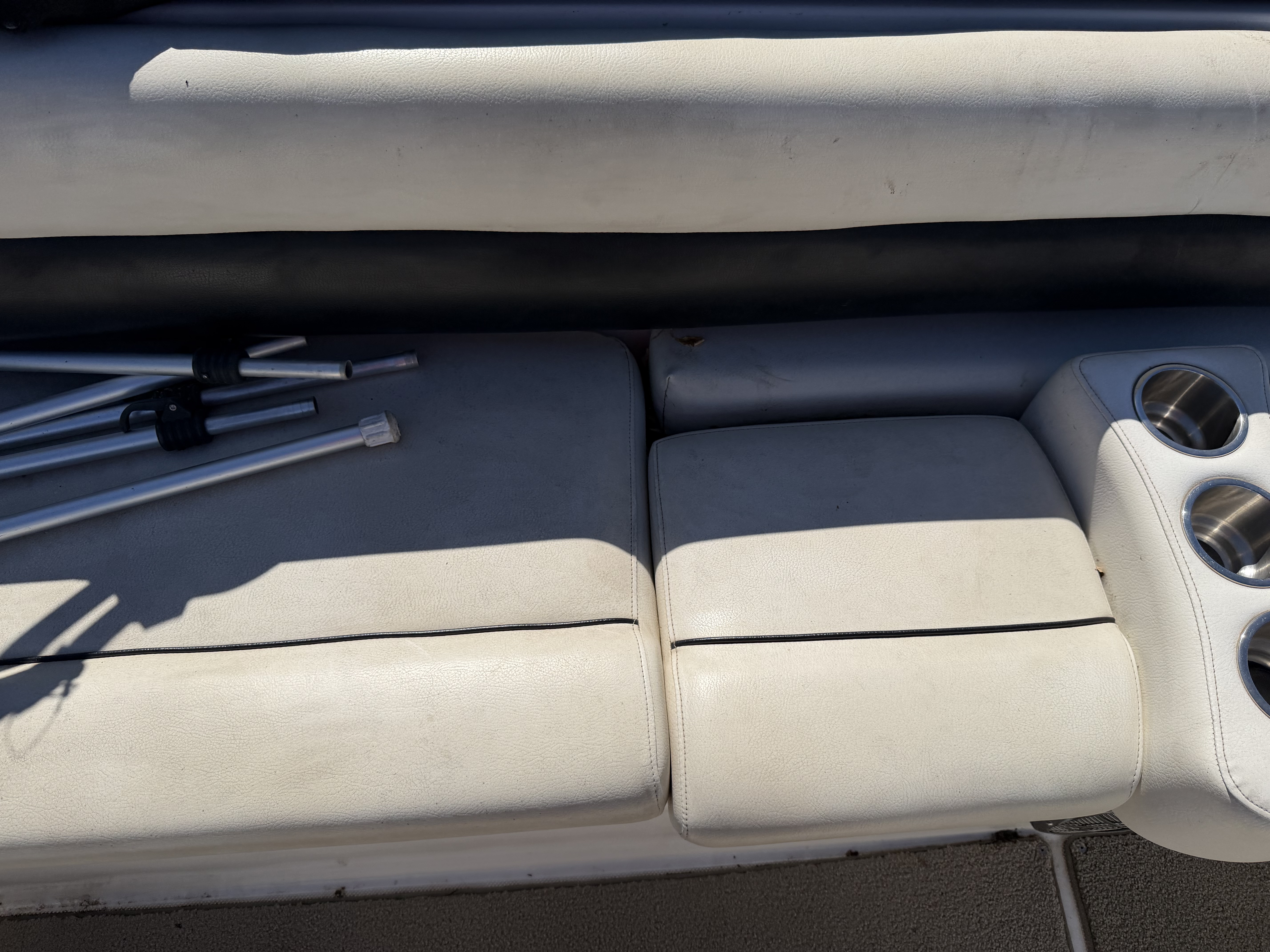 2014 Hurricane Sundeck 201 - Image 15