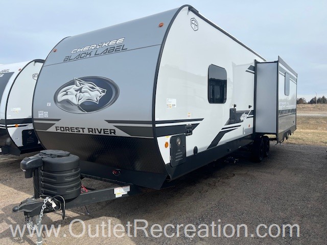 2026 CHEROKEE WOLF DEN 273XLKBL - Image 3