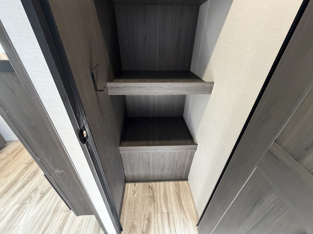 2027 VENTURE RV SPORTTREK 292VRB - Image 19