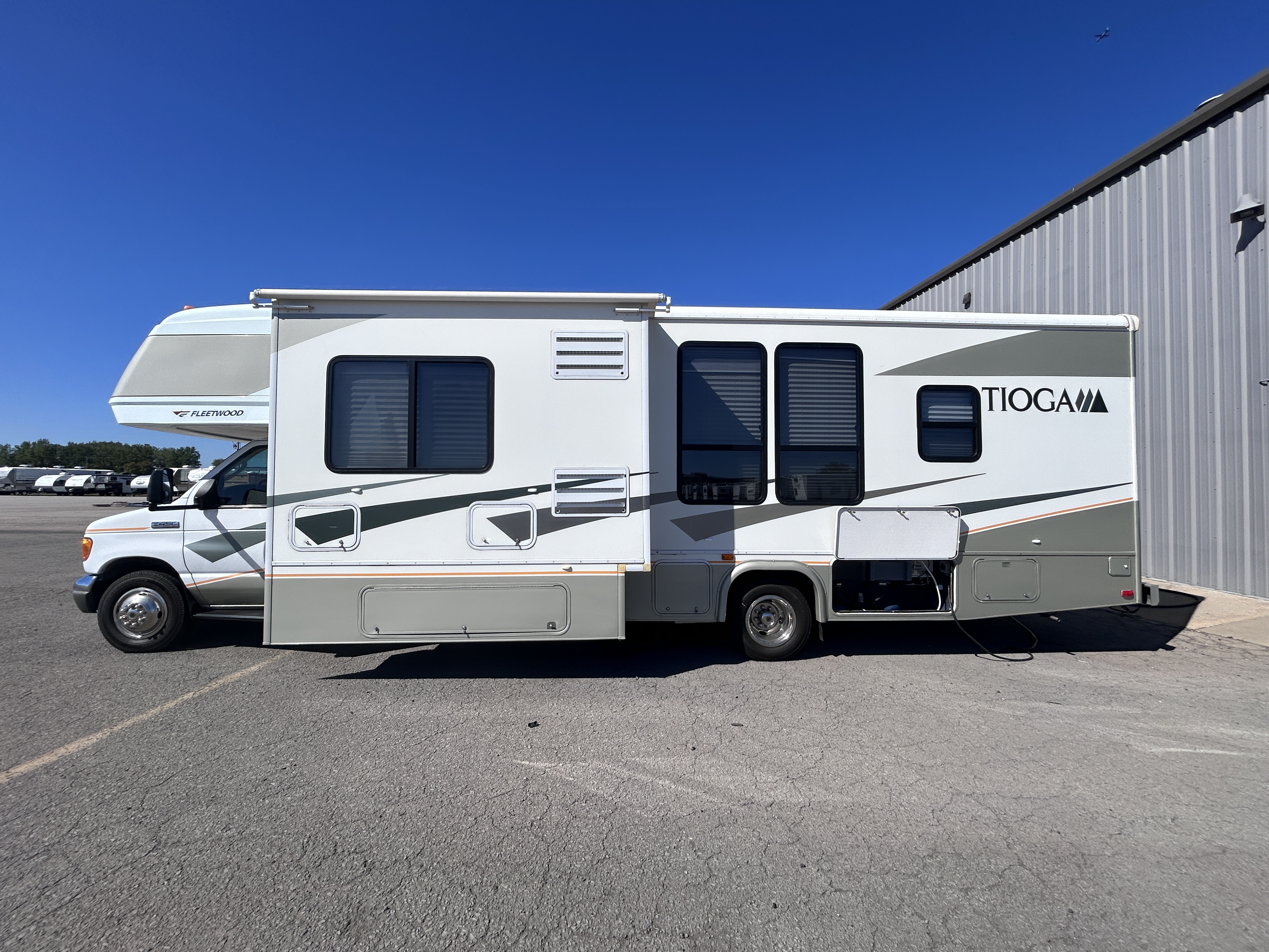 2007 FLEETWOOD TIOGA 31M - Image 5