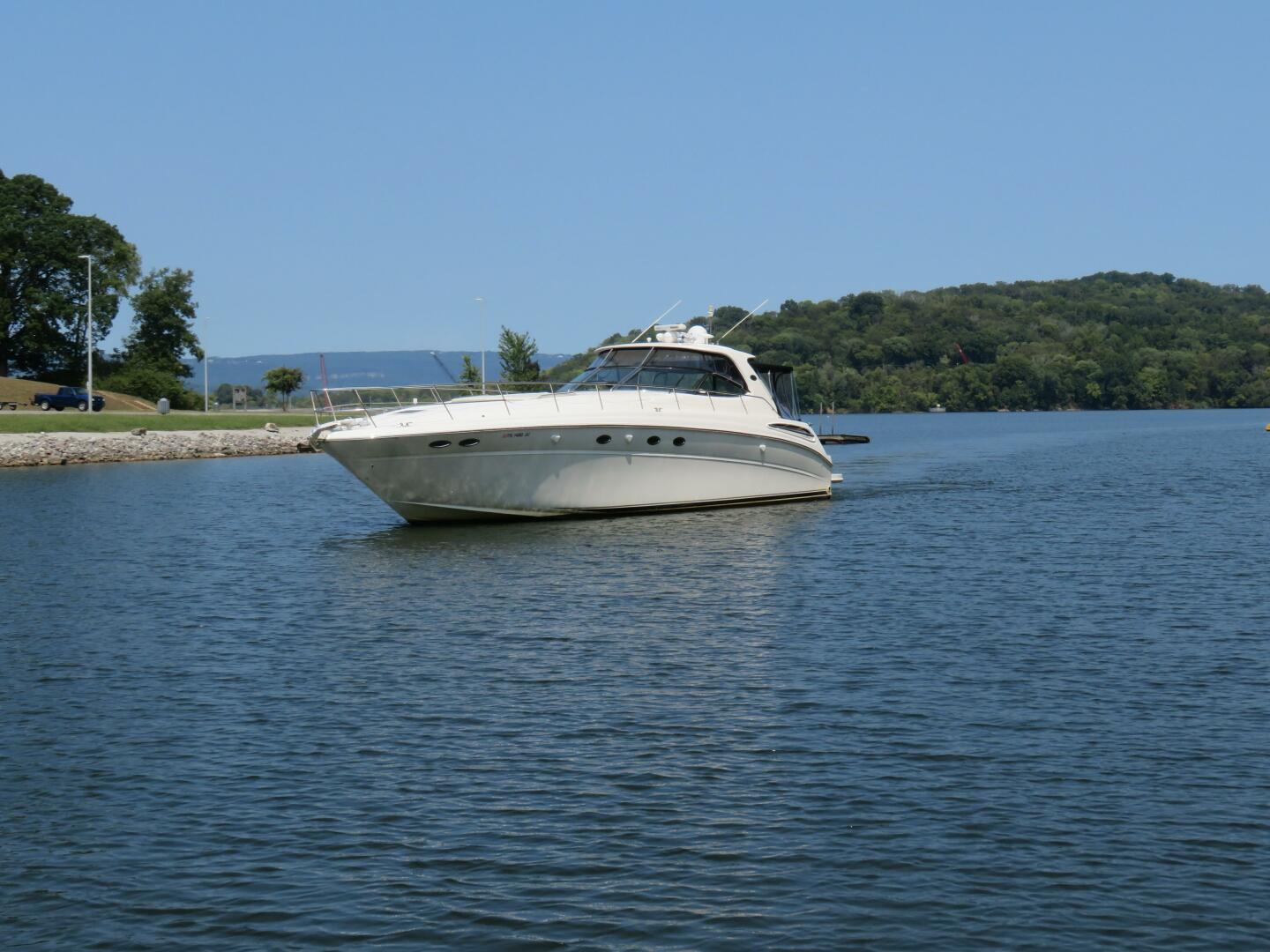 2001 Sea Ray 510 Sundancer - Image 2