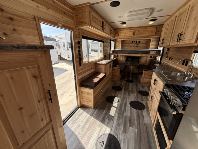 2027 ICE CASTLE RV EXTREME III 8X21 - Image 28