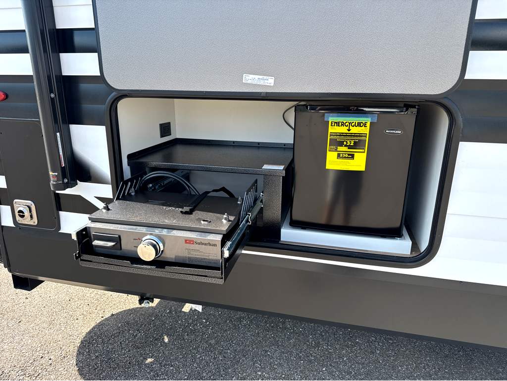 2027 GRAND DESIGN TRANSCEND 295QBT - Image 24