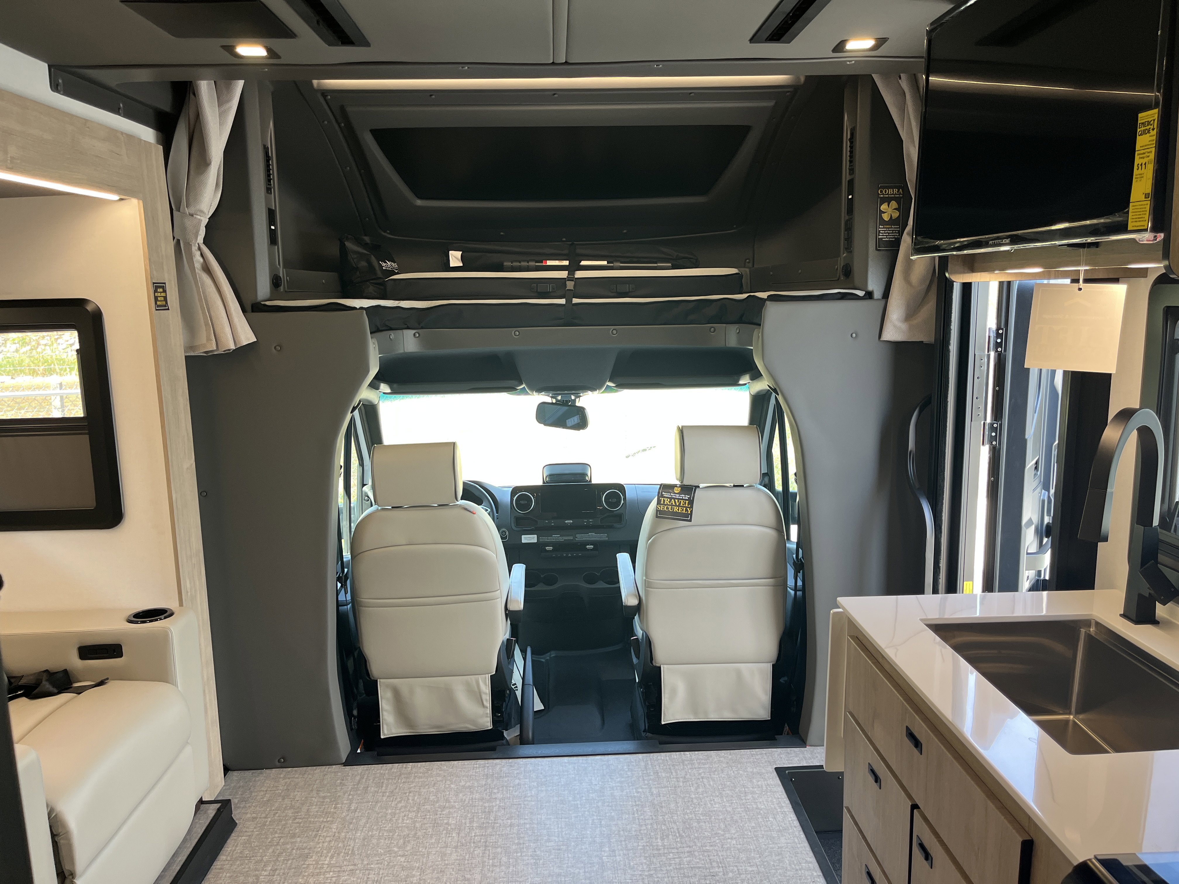 2026 Grand Design Lineage Series M 25TK - Image 18