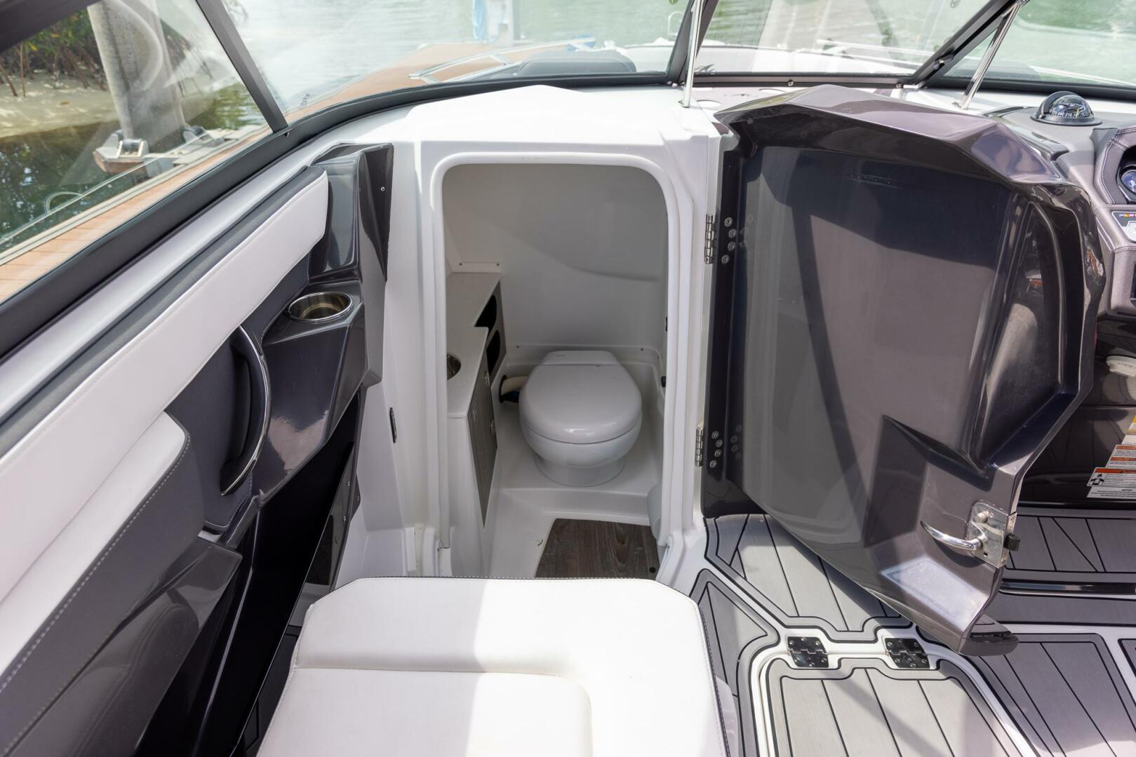 2023 Monterey 255SS Super Sport - Image 27