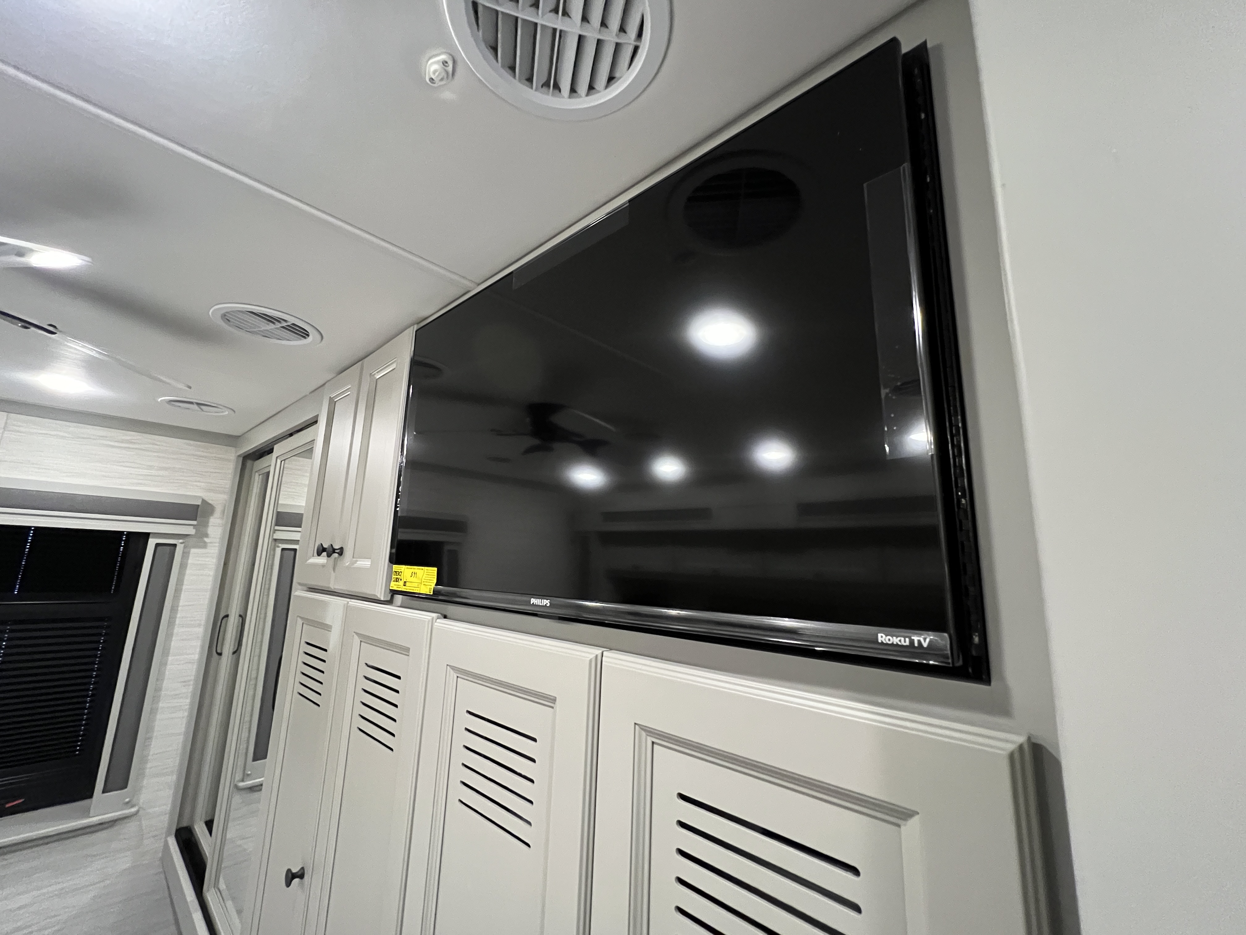 2027 Tiffin Allegro Bay 38 AB - Image 40