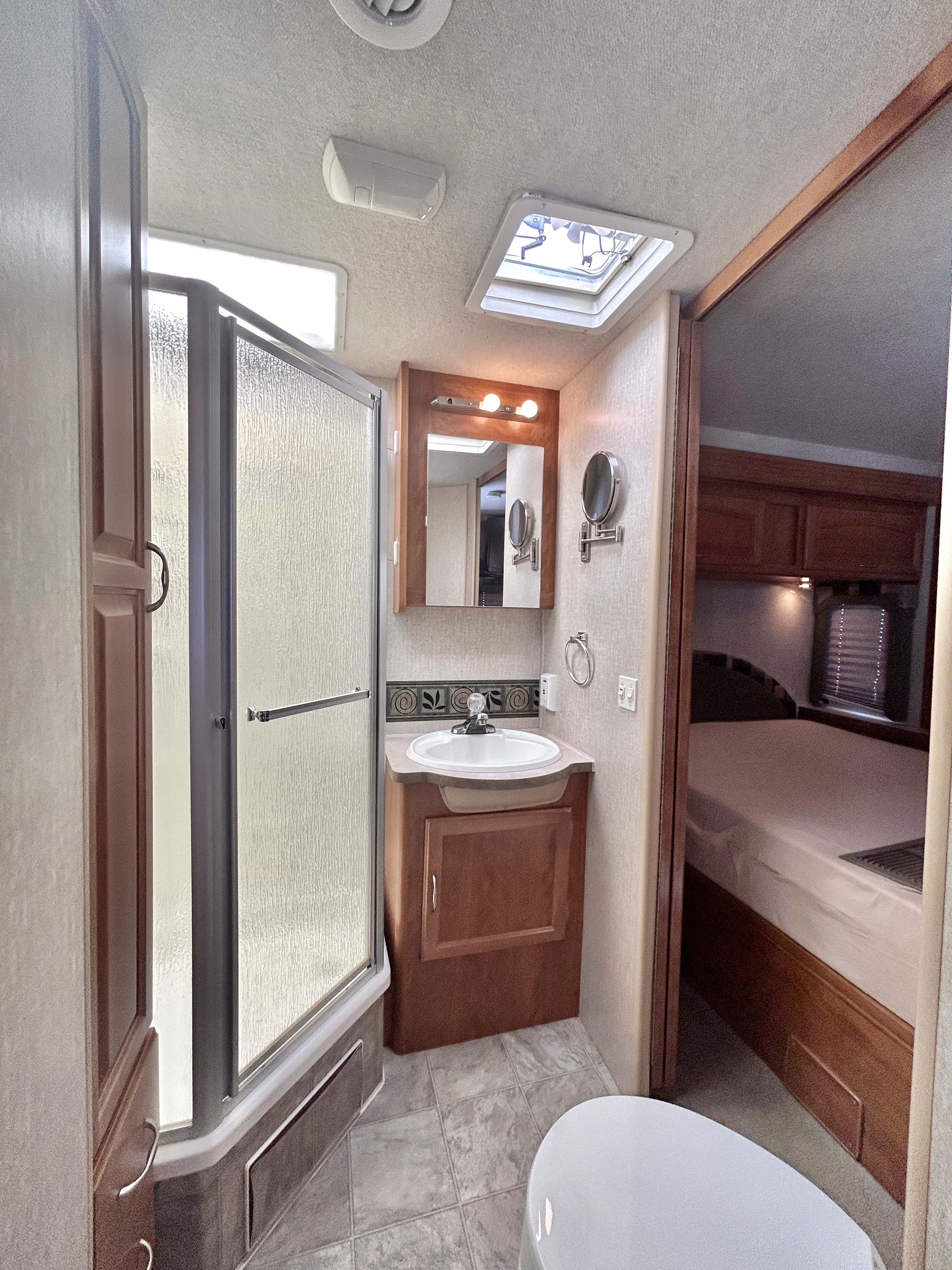 2007 FLEETWOOD TIOGA 31M - Image 21