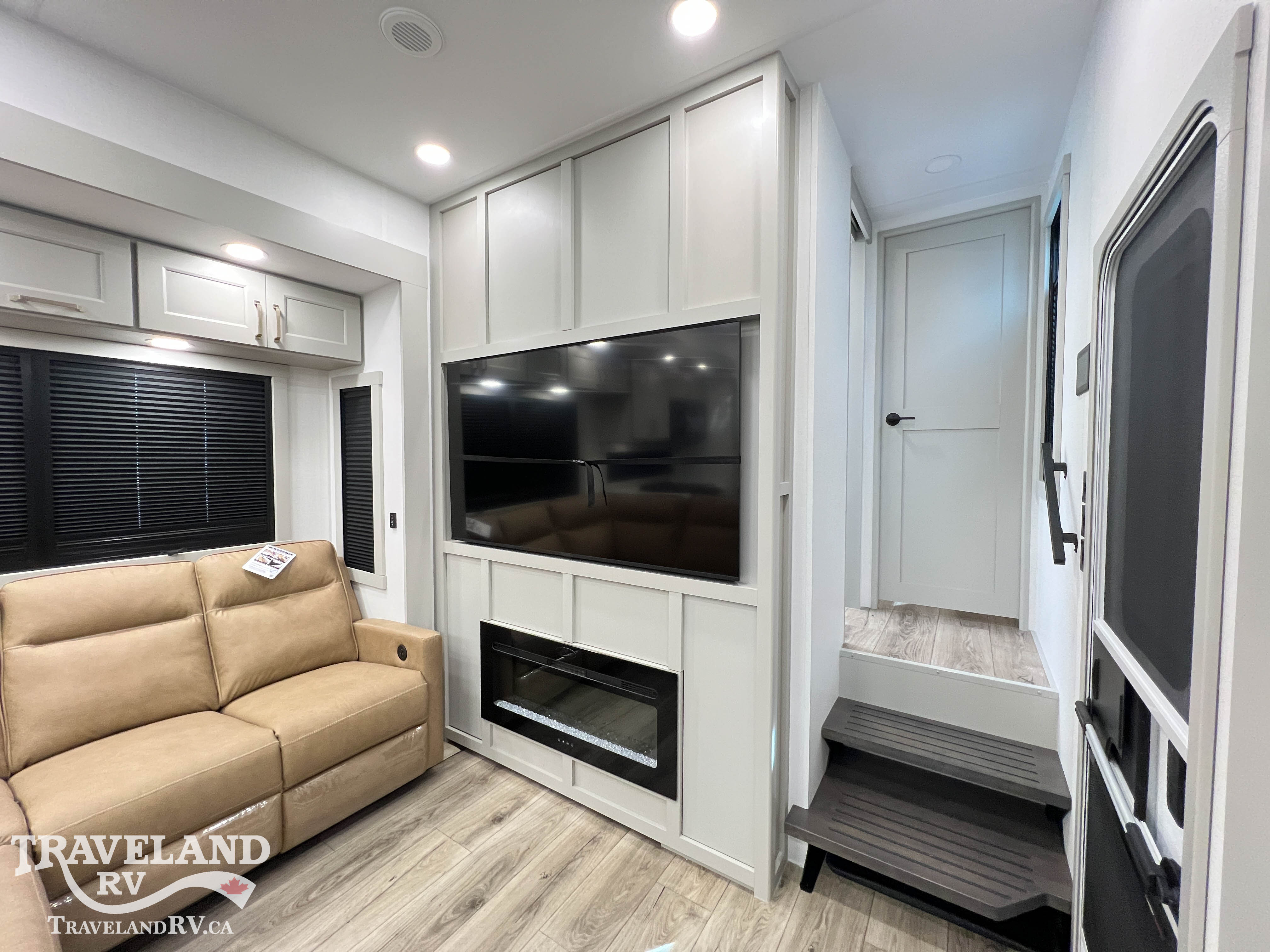 2027 Brinkley RV Model G 3950 - Image 38