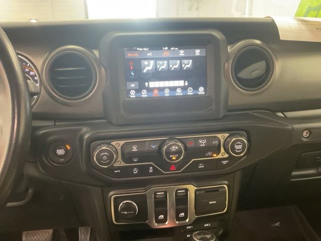 2022 Jeep Wrangler Utility 2D Sport S 4WD - Image 19