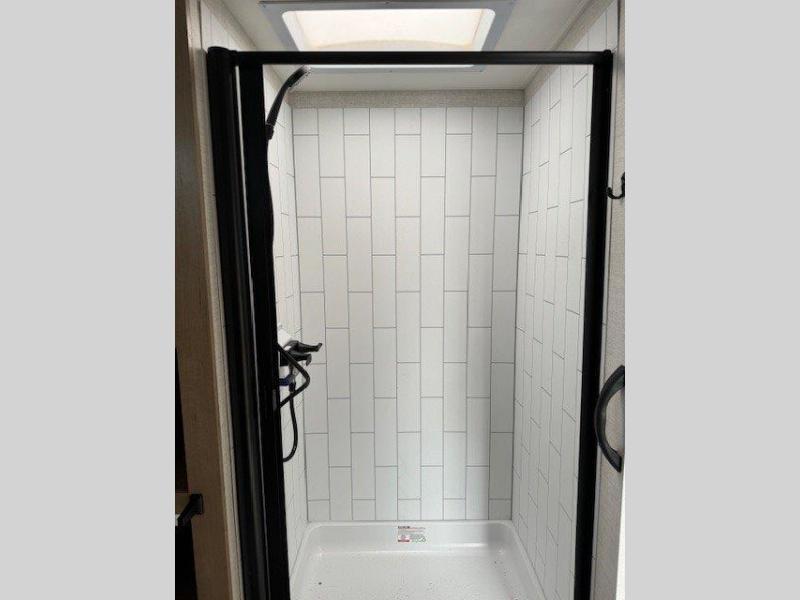 2024 Ember RV Touring Edition 26MRB - Image 18