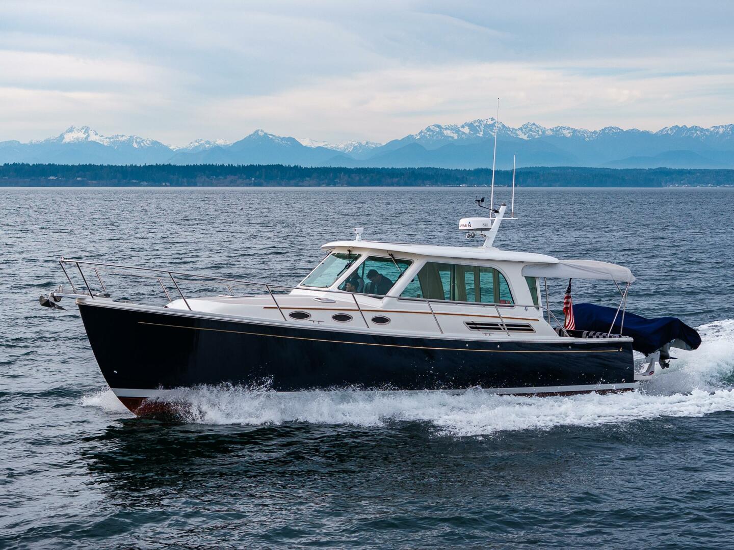 2010 Back Cove 37 - Image 8