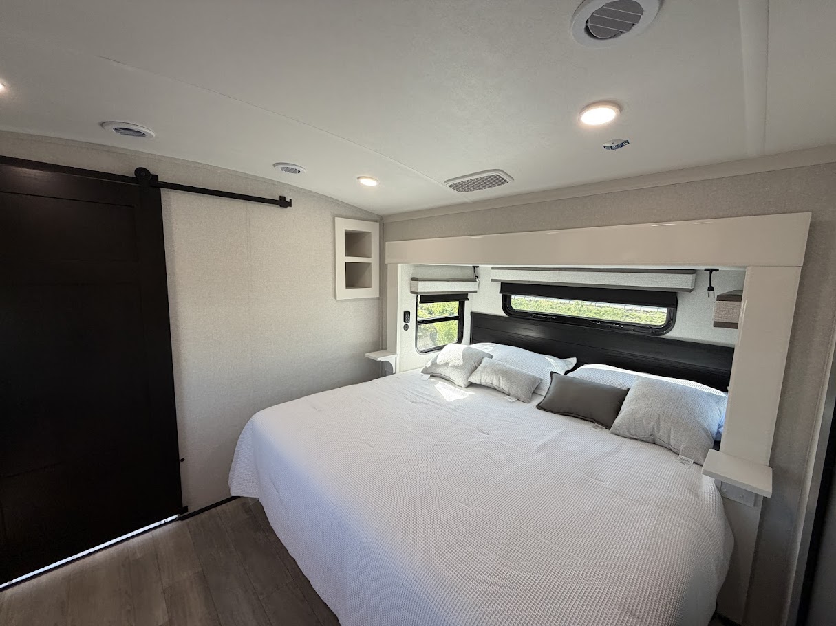 2026 JAYCO PINNACLE 38FBRK - Image 63
