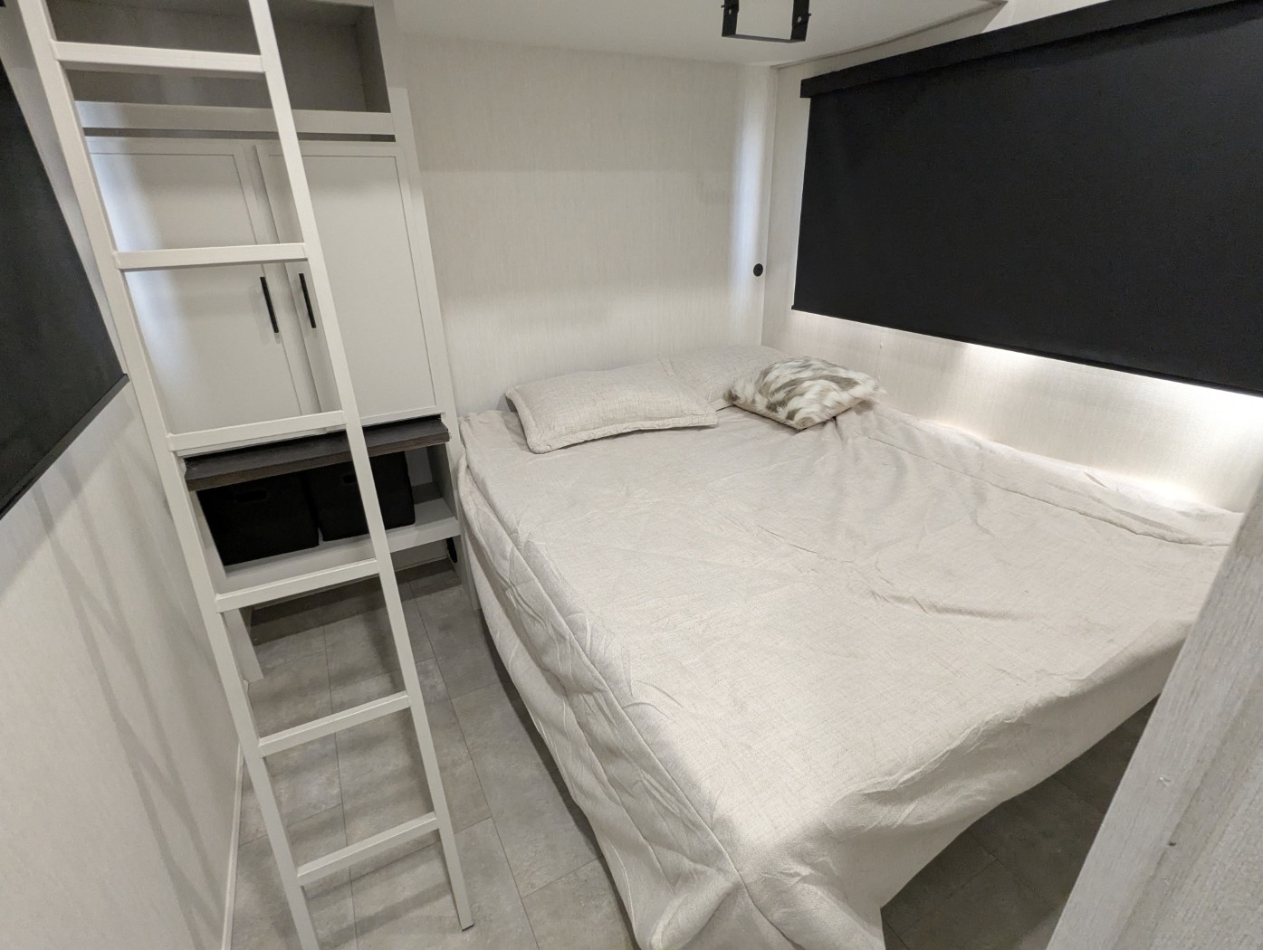 2026 Forest River CRUSADER 2SUITE - Image 31