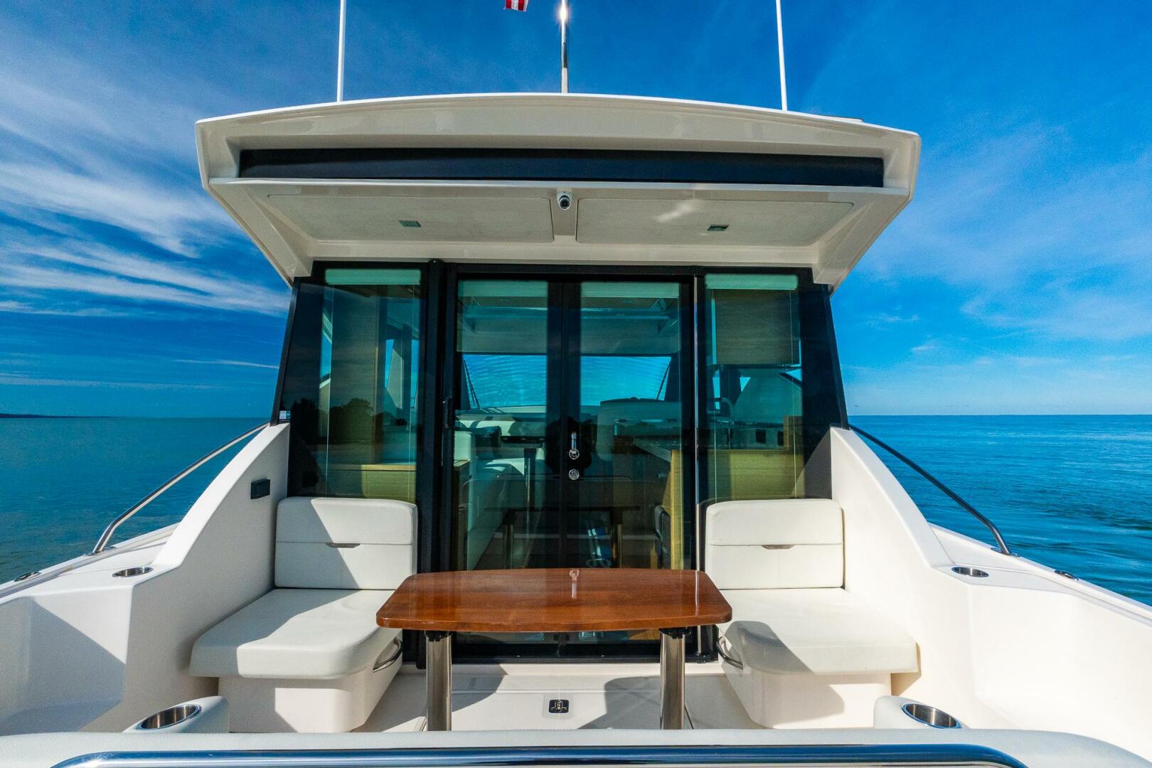 2022 Tiara Yachts 39 Coupe - Image 9