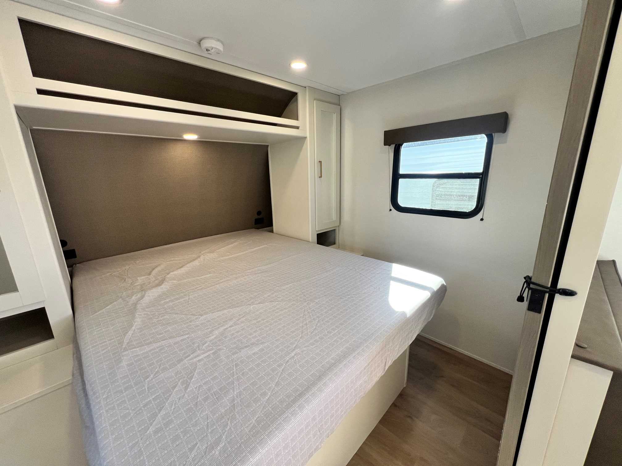 2026 Grand Design Transcend XPLOR 25MLX - Image 16