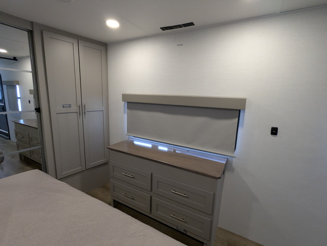 2026 Alliance RV Avenue 332RL - Image 11
