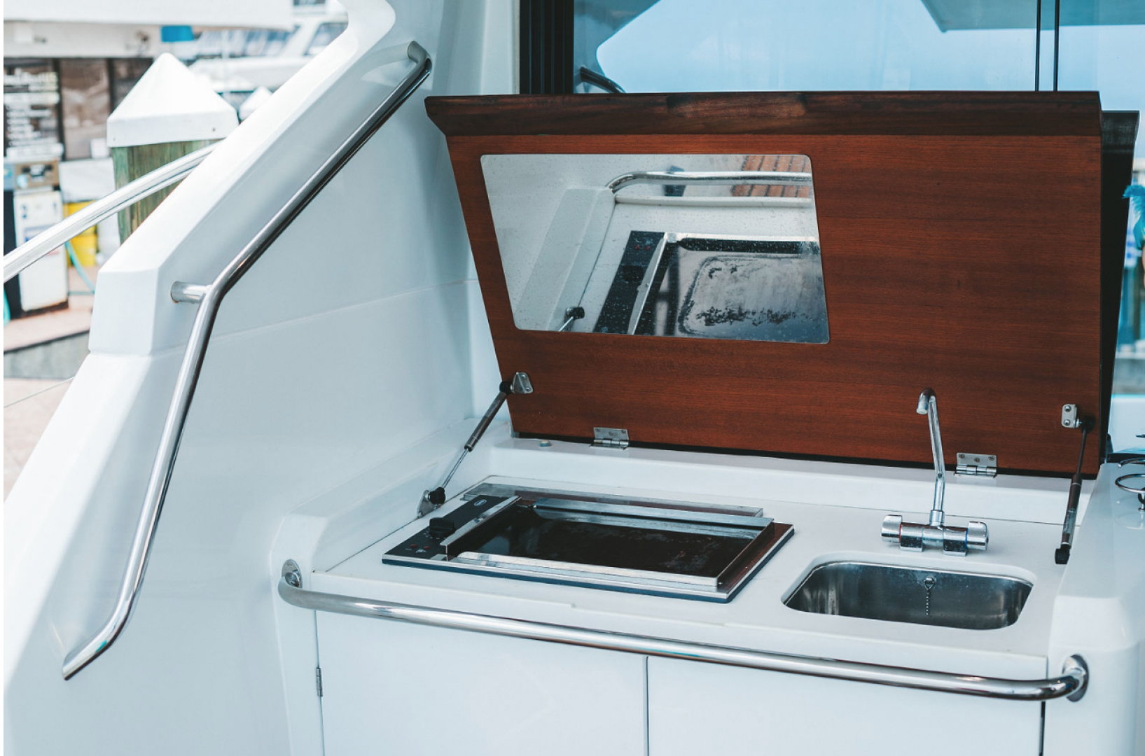 2010 Beneteau Monte Carlo 47 - Image 6
